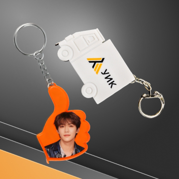 Пластиковые брелоки